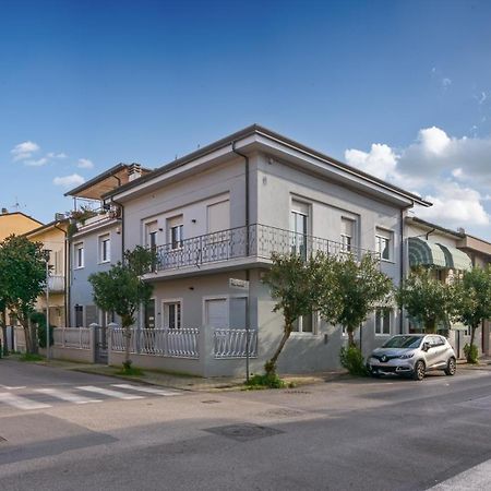 Casa Vacanze Da Antonio Ristrutturata Luglio 2023 Виареджо Экстерьер фото